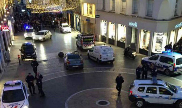 Заложническата драма във Франция – в родния град на бомбаджията на ИД