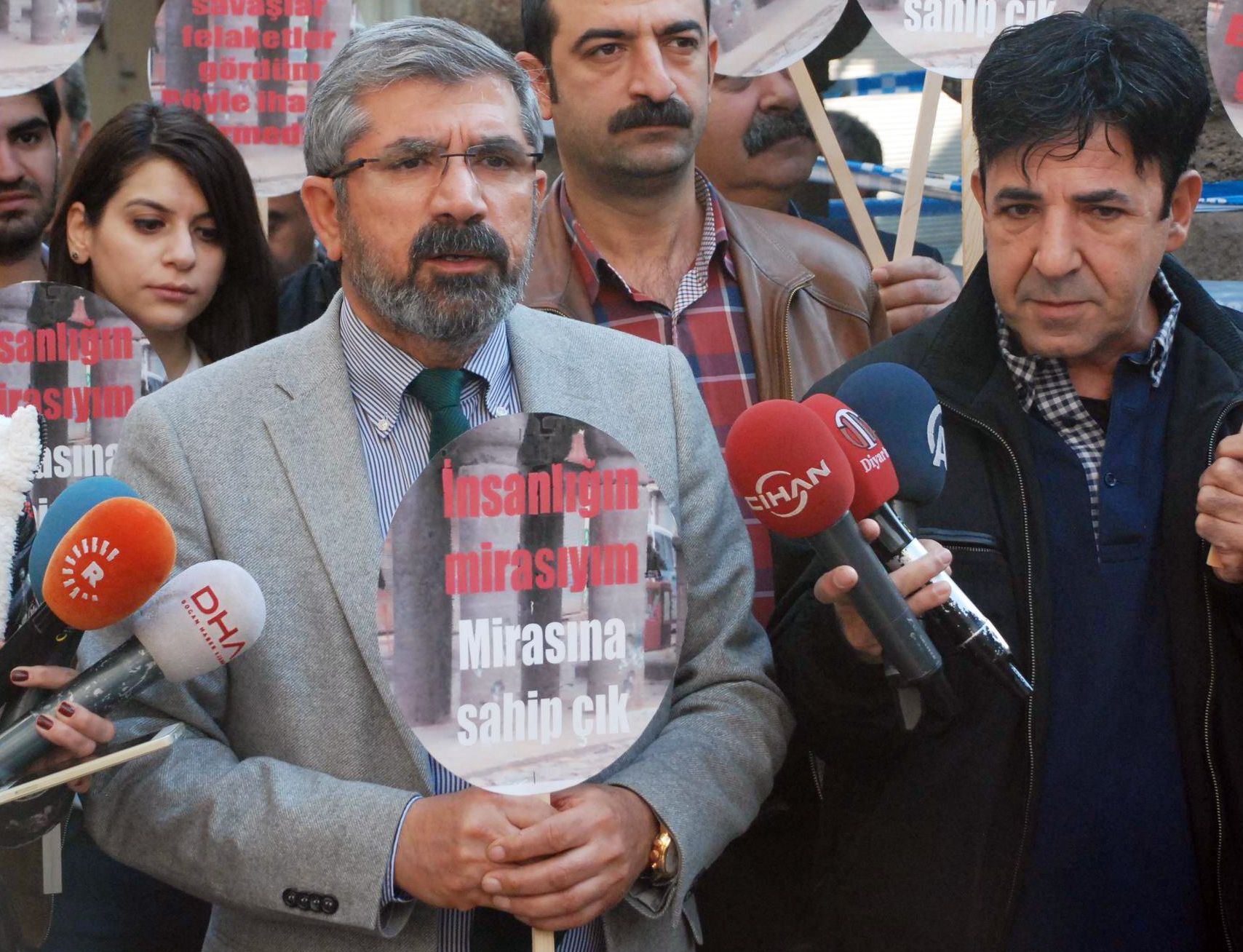 Застреляха публично турски адвокат, яростен противник на Ердоган (ВИДЕО)