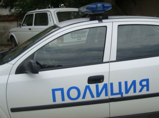 Катастрофа в София: Кола се блъсна в оградата на Семинарията и изгоря