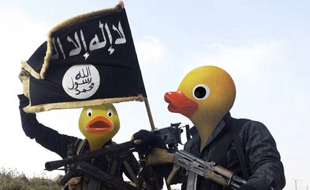 Превърнаха терористите от „Ислямска държава” в жълти патета (СНИМКИ)  