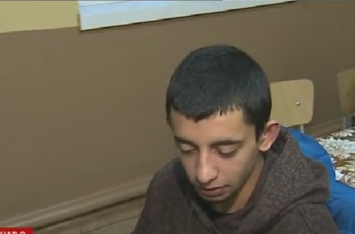 Тъжно! 19-годишен младеж обикаля софийските приюти, няма дом, семейство и работа (ВИДЕО)