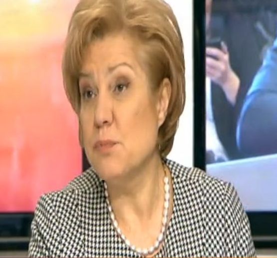 Менда Стоянова: Няма скандал с бюджета, над 6 часа дискутирахме всяко от предложенията
