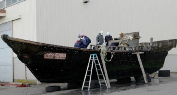 Зловещи кораби с обезглавени моряци акостираха в Япония (ВИДЕО)