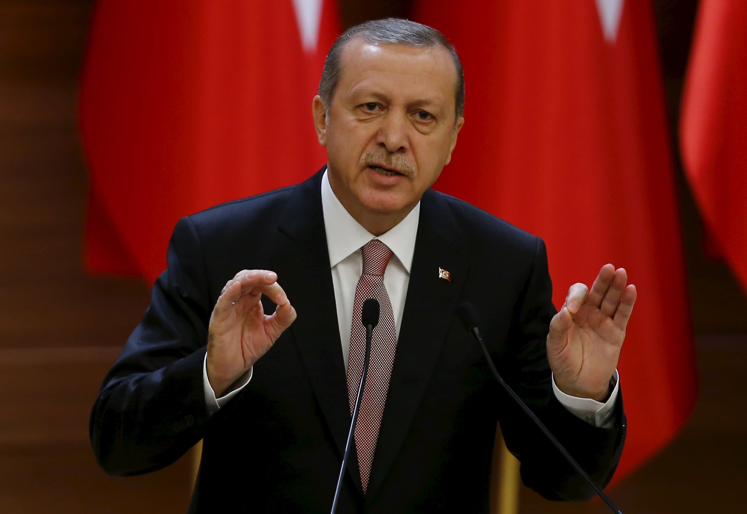 Ердоган: Гюлен е финансирал кампанията на Клинтън