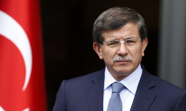 Давутоглу: Турция няма намерение да нарушава суверенитета на Ирак