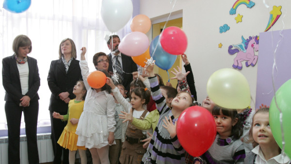 Само 800 хлапета чакат на опашка за детска градина в София