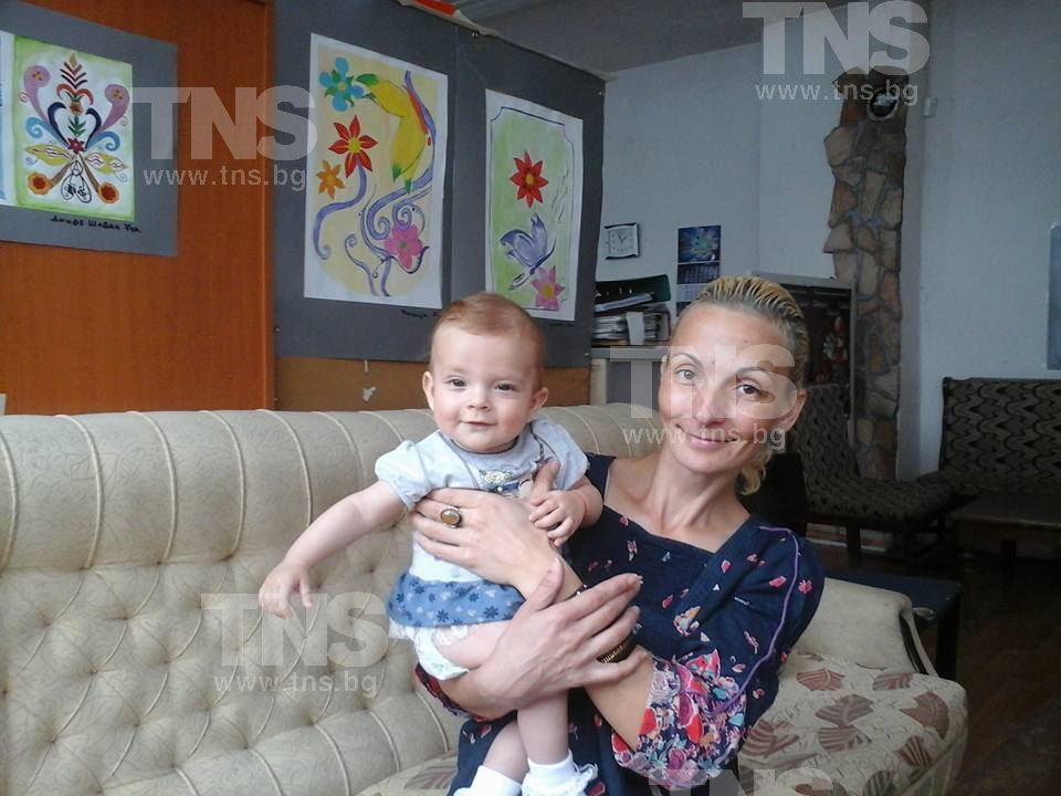 Полицията откри майката на изоставеното бебе в Пловдив! 