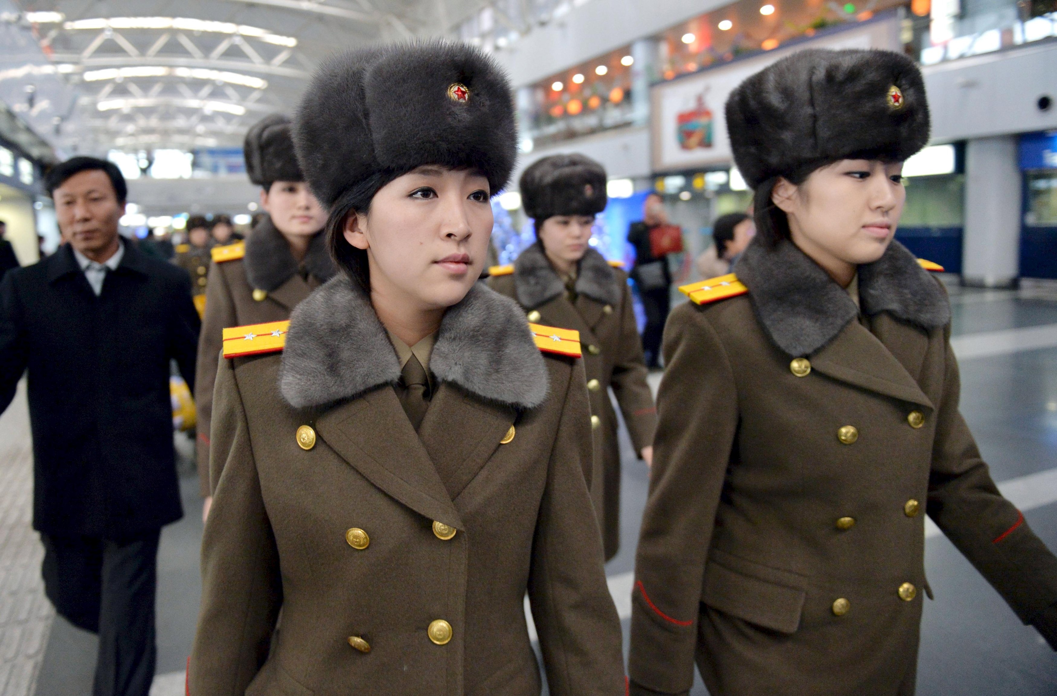 Reuters: Страхотен северокорейски дамски ансамбъл притесни Китай  (ВИДЕО)  