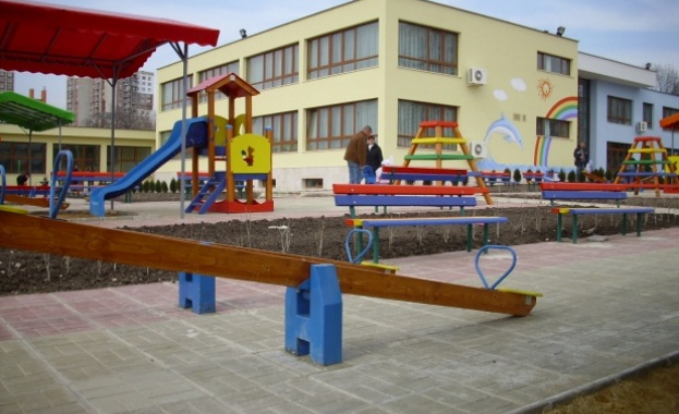 БСП: За 10 000 деца няма места в софийските детски градини