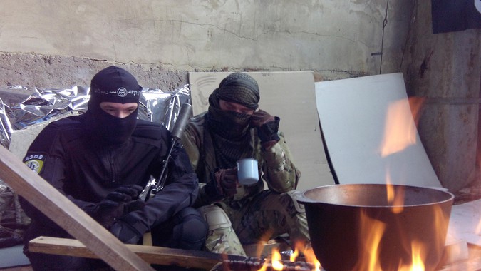 Терористи от „Ислямска държава” служат в редиците на украинския полк „Азов”