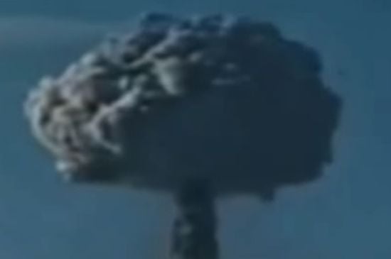 Великите сили на нокти от водородната бомба на Северна Корея! 