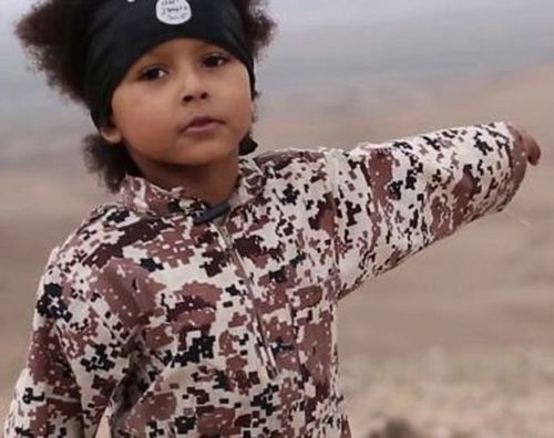 Ново зверство: &quot;Ислямска държава&quot; кара деца да убиват родителите си!
