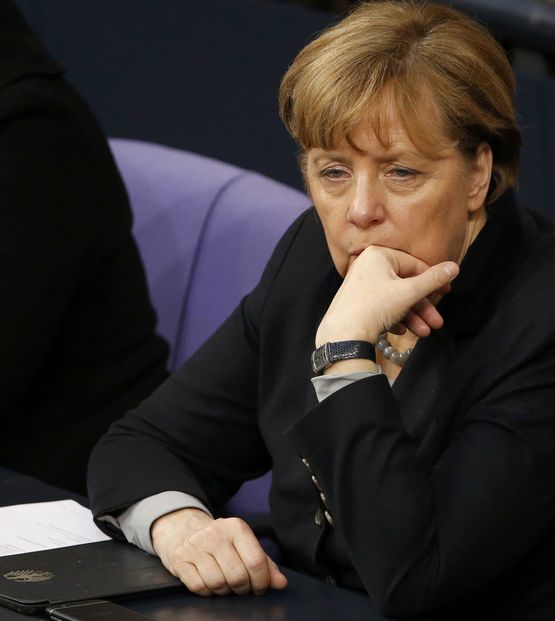 Politico: Влиянието на Меркел отслабва, независимо от германската икономическа мощ   