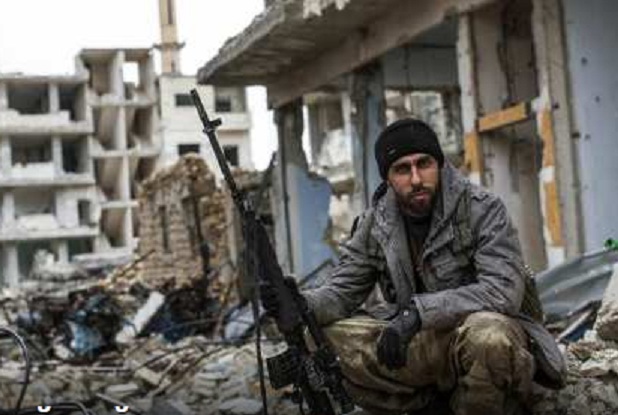 Сирийски снайперист повали с 1 изстрел нахален картечар от ДАЕШ (ВИДЕО 18+)