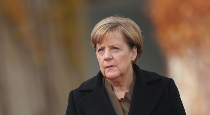 Германски министър посъветва Меркел да се готви за затваряне на границите