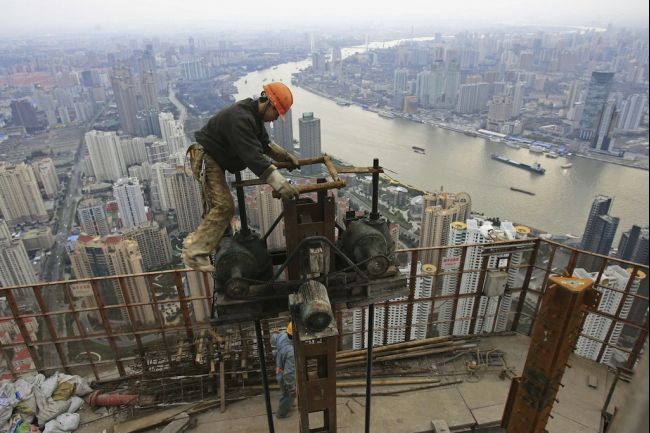 Китай обяви най-слабия си икономически ръст за последните 25 години