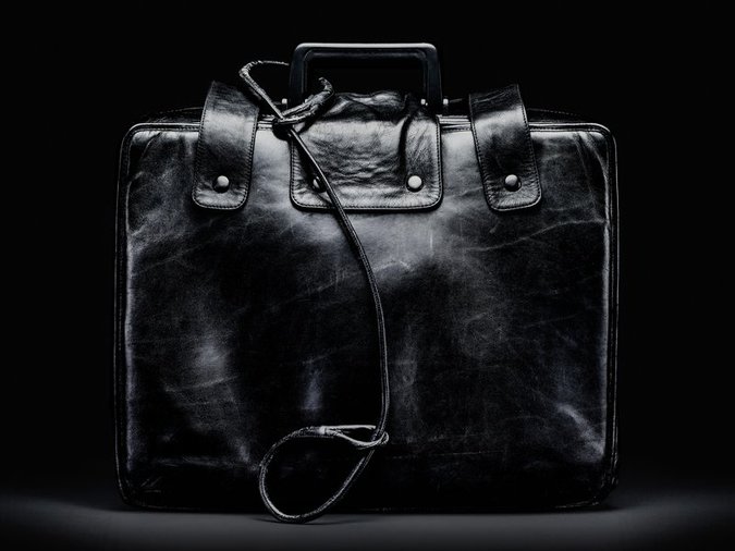 Безобидно куфарче може да унищожи света за няколко минути