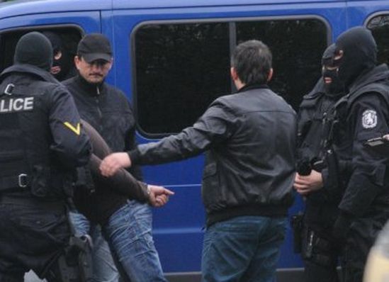 Петима арестувани с над 10 кила наркотик при зрелищна акция в Пловдив