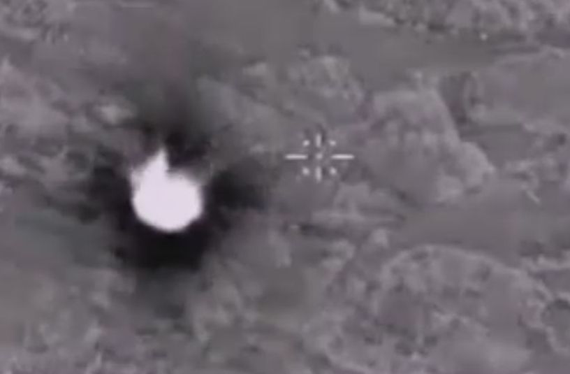 Касапите от ДАЕШ бягат панически от руските бомби (ВИДЕО)