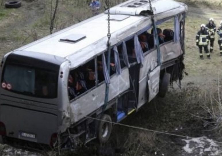 Шефът на фирмата с катастрофиралия в Македония автобус: Шофьорът не помни нищо
