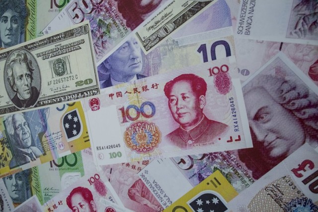 Валутните резерви на Китай са спаднали с близо $ 100 долара през януари 
