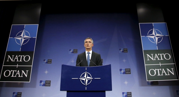 НАТО на бойна нога! Разгръща 40-хилядна армия на своите източни граници