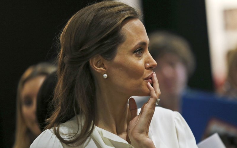 Анджелина Джоли направи сензационно признание   