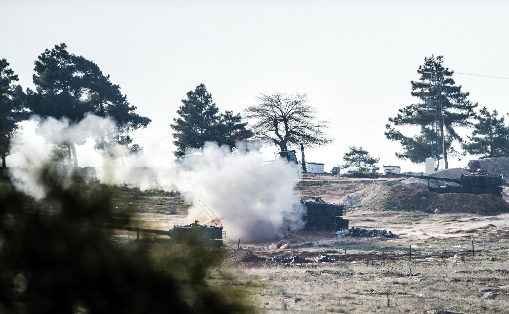 С какви далекобойни оръдия турците стрелят по позициите на кюрдите