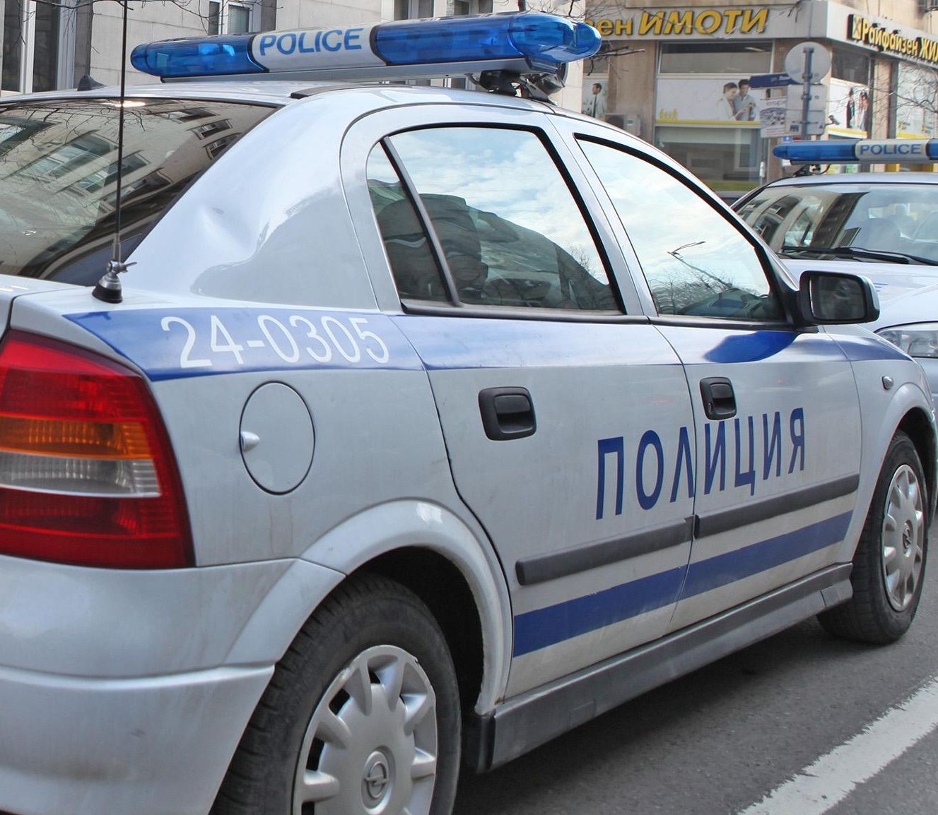 Екшън в София: Нагли бандити с БМВ заредиха бензин, удариха кола и избягаха с мръсна газ