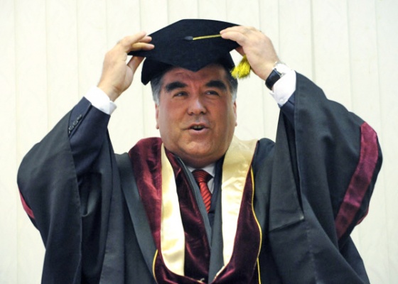 Университет в Таджикистан въведе задължителен курс „Президентът Рахмон – архитект на новата таджикска държава”