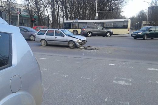 Катастрофа пред Английската в Пловдив (СНИМКА)