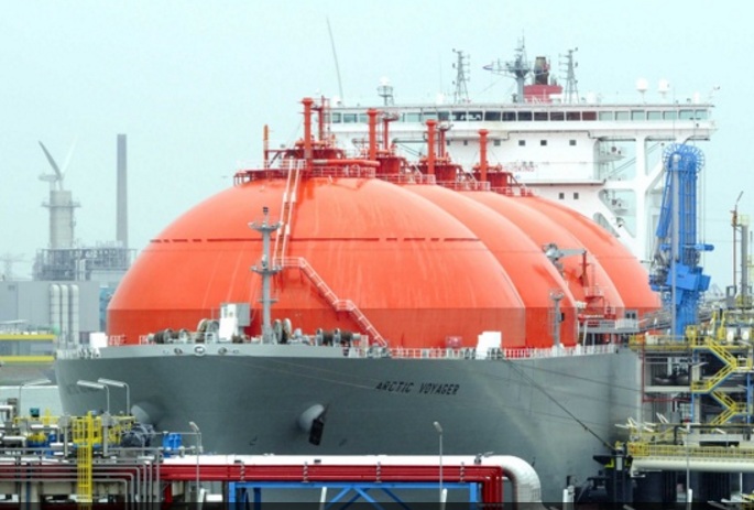Форин полиси: Един огромен танкер влезе в историята като новата геополитическа бухалка на САЩ, но...