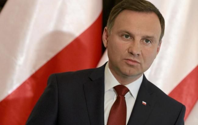 Полският президент катастрофира със служебния си автомобил (ВИДЕО) 