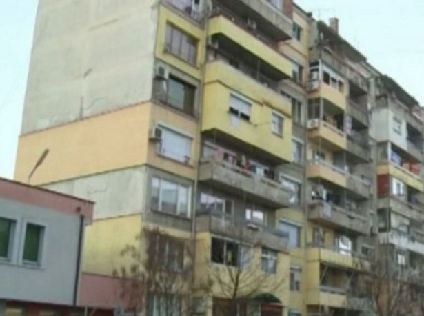 Момченцето, което падна от 8-ия етаж на блок, все още е с опасност за живота