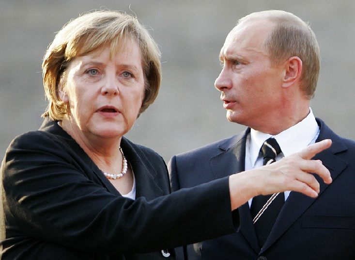 Шеф от НАТО разкри коварния план на Путин за свалянето на Меркел