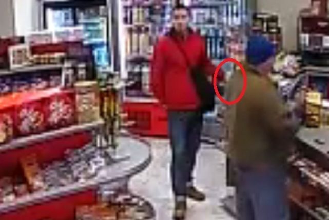 Крадец на кондоми удари магазин в Пловдив (ВИДЕО)
