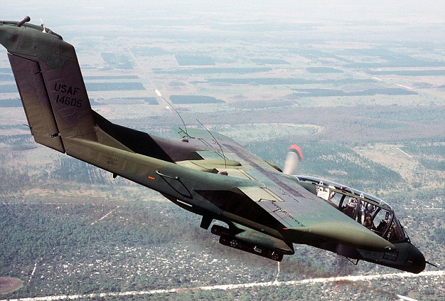 САЩ морят ДАЕШ със самолети-реликви от Виетнамската война (ВИДЕО)