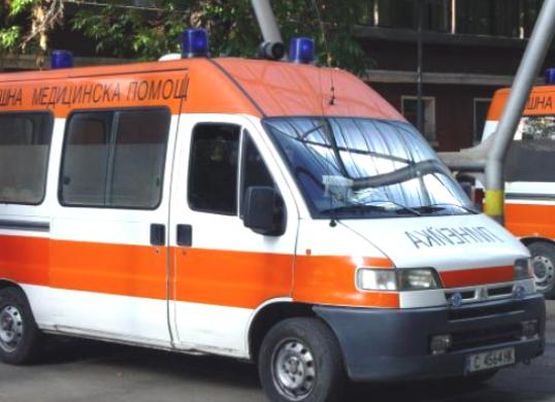 Линейка фучи за припаднали ученички в центъра на София