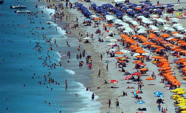 Драстичен отлив: Турция губи 15 милиона туристи за година въпреки евтините пакети