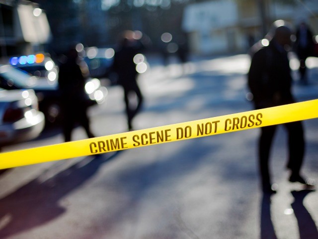 Трима полицейски служители са ранени при престрелка в Чикаго