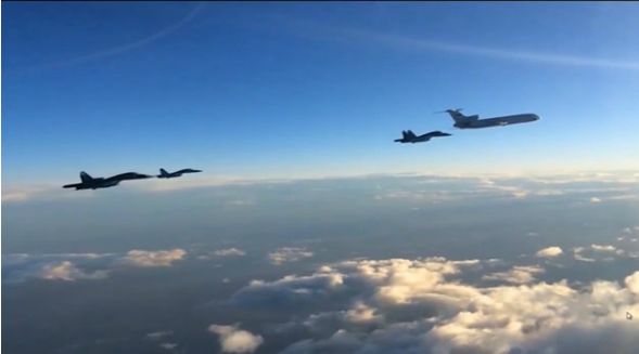 Извънредно: Първите руски самолети излетяха от Сирия! (ВИДЕО)
