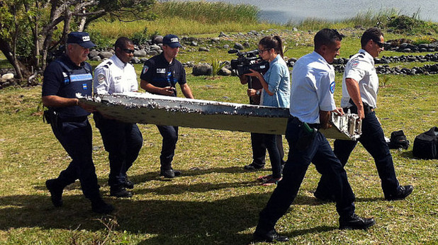 Отломката, намерена на о-в Реюнион, не е от изчезналия малайзийски самолет