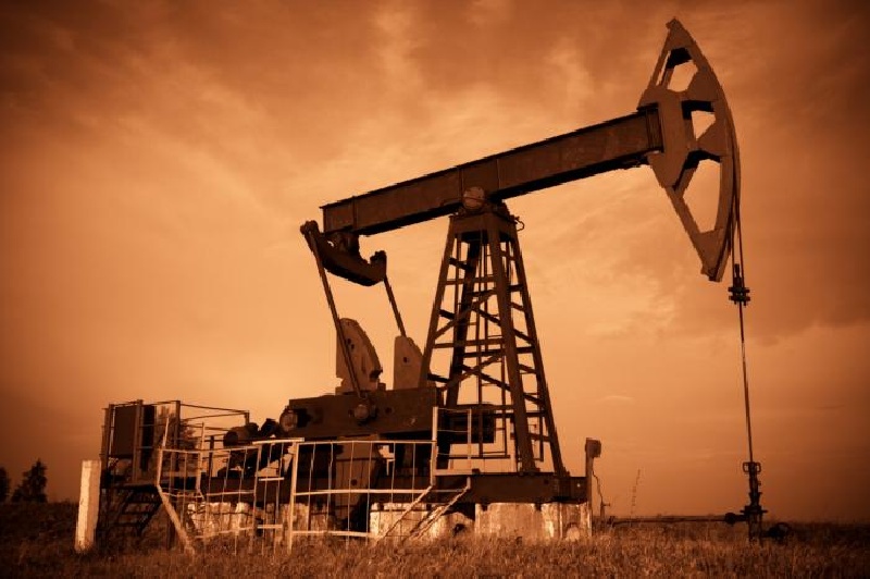 „Российская газета“: Русия ще изчерпи нефтените си запаси през 2044 г.