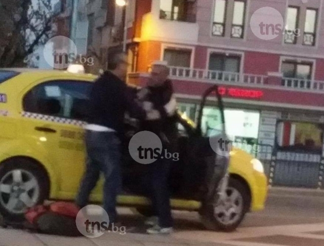 Бой в Пловдив! Разярен бакшиш ступа клиент пред очите на минувачи (СНИМКИ)