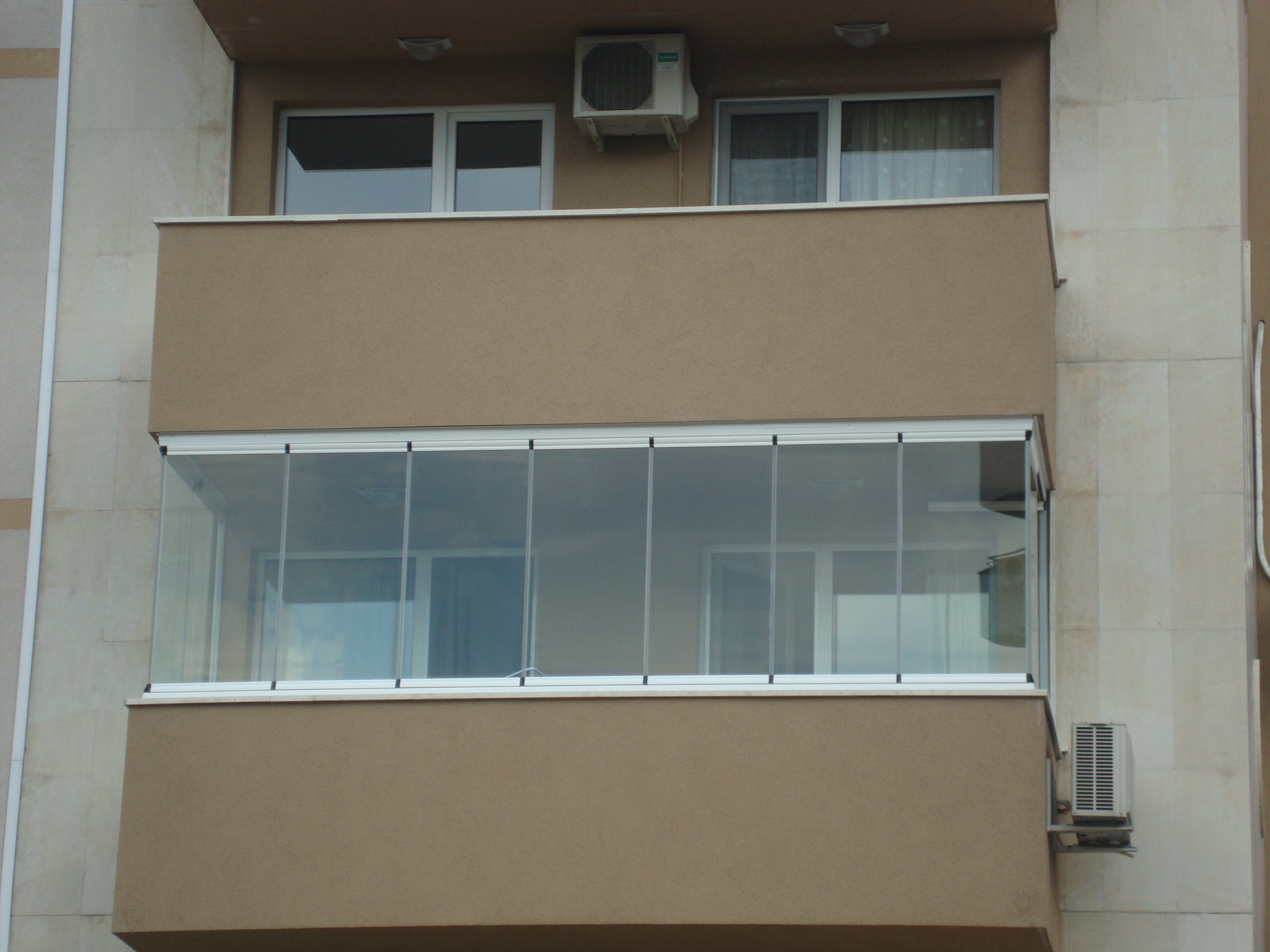 Остъкляваме балкони с разрешение от кмета или на комшиите