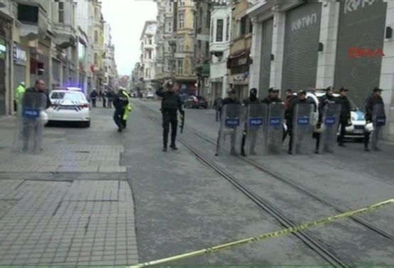 Паника в Истанбул! Полицията разпространи снимките на 6 терористи-смъртници