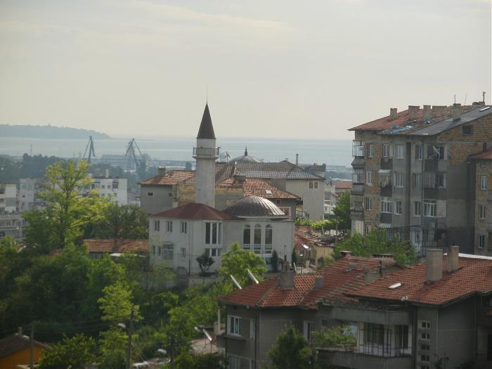 Строят четвърта джамия във Варна?