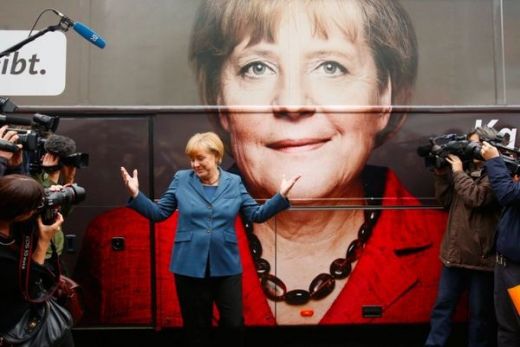 Нека сега Баба ви Меркел поеме отговорност за атентатите. Приемайте нови и нови бежанци...