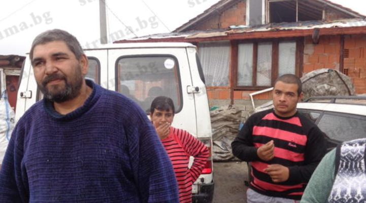 Страшна гавра в Дупница! Баща на 6 деца блудства със сина на съседите