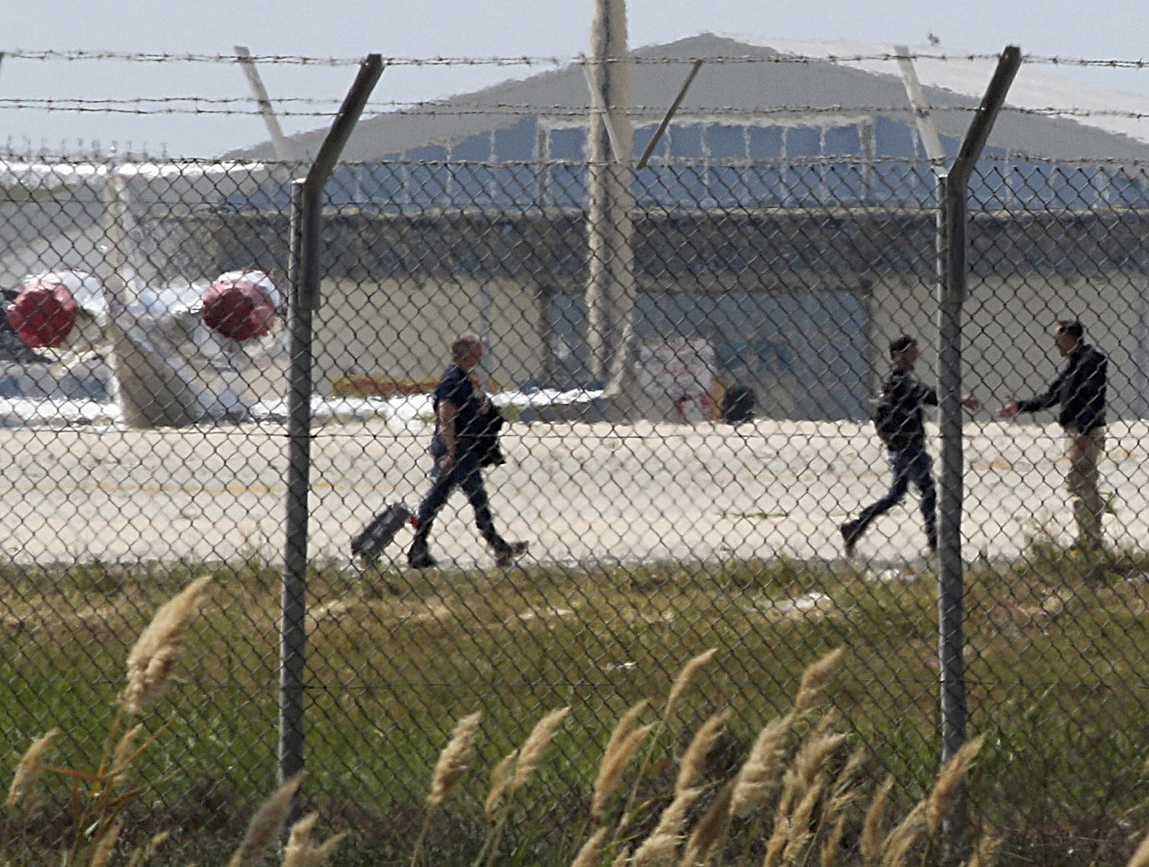 Ново 20: В Кайро задържаха трима, свързани с атентатора от летището в Ларнака 